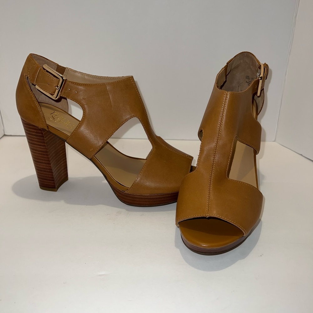 Franco Sarto t-strap heel sandal